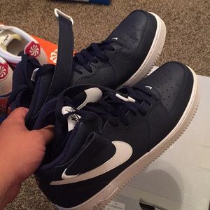 Air Force 1 mid